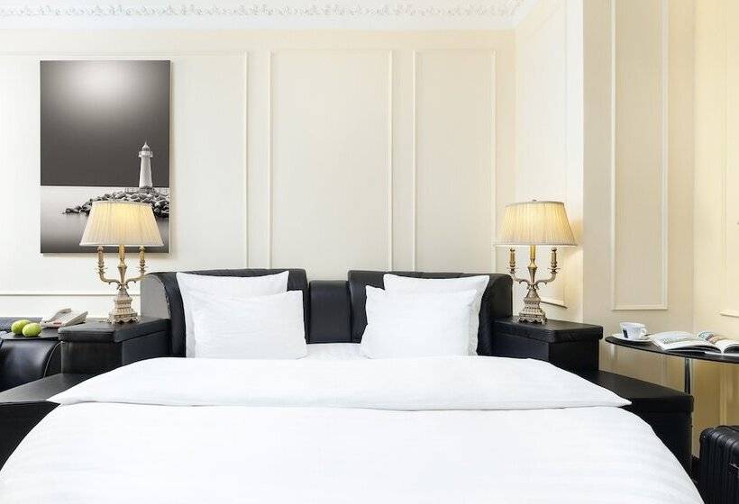 Chambre Affaires, The Rooms Boutique