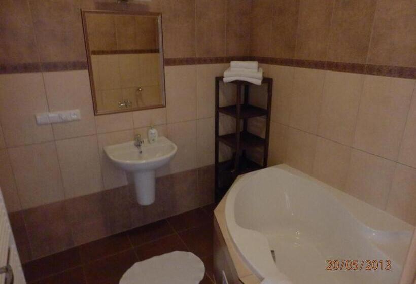 Apartamento 1 Dormitorio, Penzion Linhart