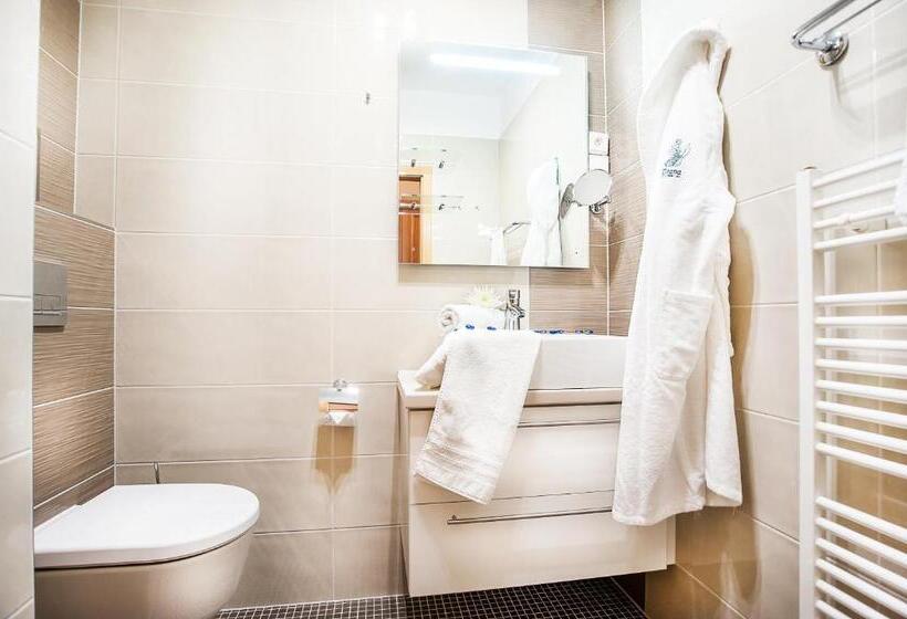 اتاق استاندارد یک تخته با بالکن, Spa Hotel Diana