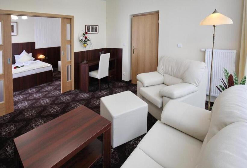 سوییت لوکس, Spa Hotel Diana