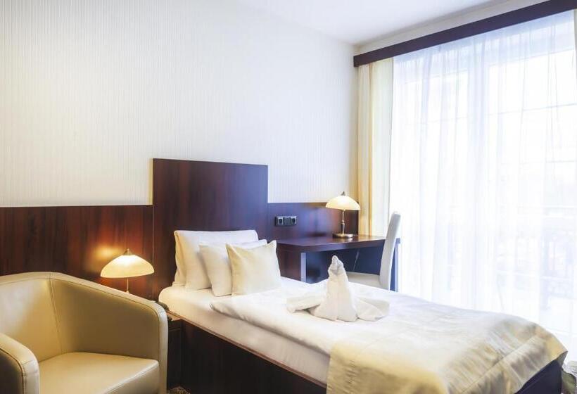 اتاق لوکس یک تخته, Spa Hotel Diana