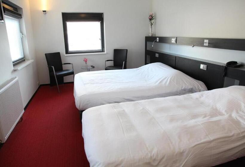 3-Bett-Standardzimmer, Stads Hotel Boerland