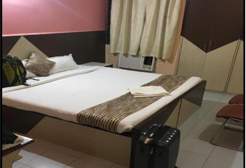 اتاق پریمیوم چهارنفره, Omran Villa By Wb Inn