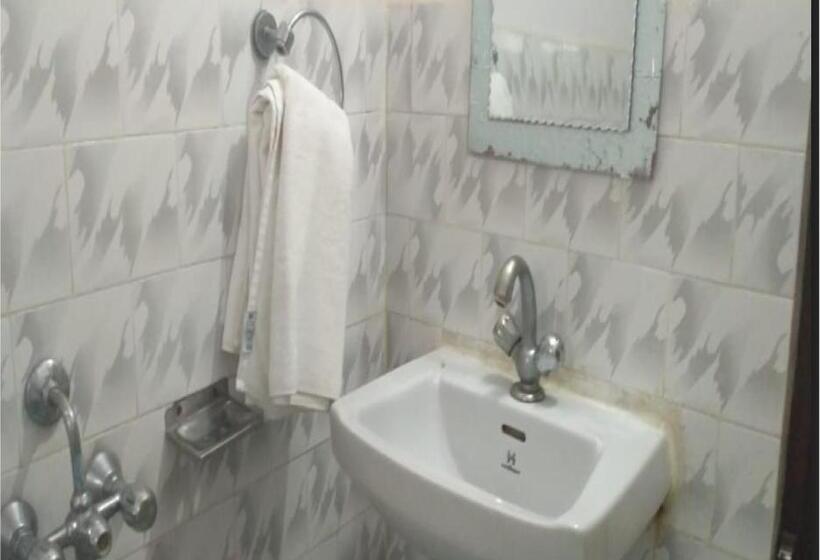 اتاق پریمیوم چهارنفره, Omran Villa By Wb Inn