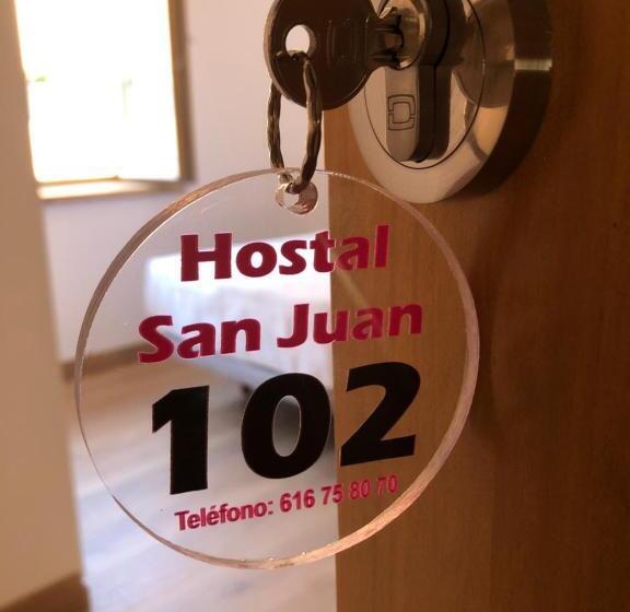 اتاق لوکس, Hostal San Juan