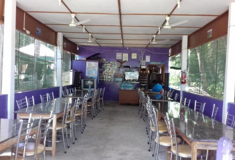 اتاق راحتی سه تخته, Sun Shine Resort