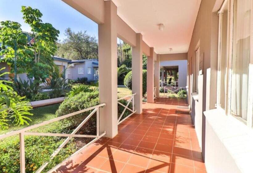 اتاق استاندارد, Thuto Centre Conferencing & Bush Lodge