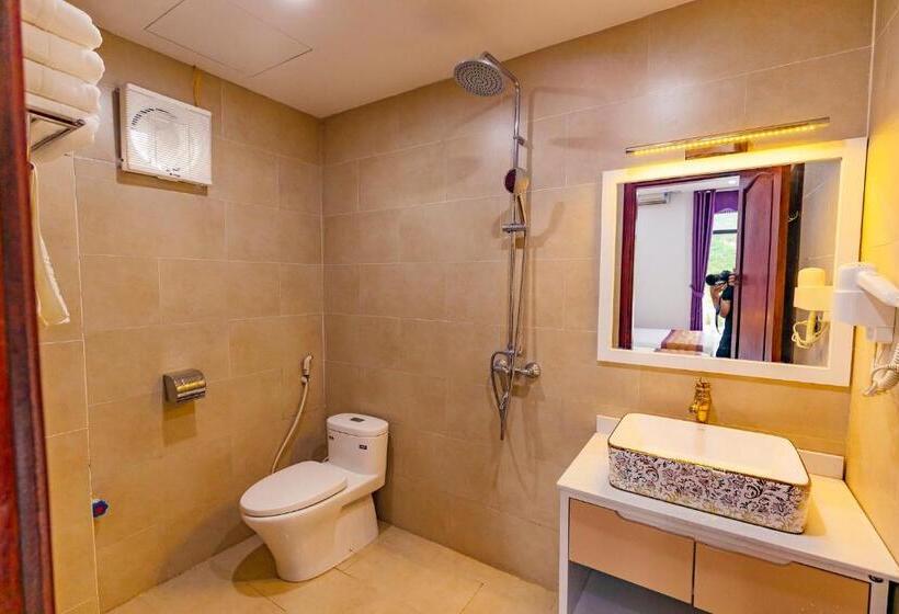 اتاق استاندارد چهار تخته, Hoa Viên Hotel   Suối Khoáng Kim Bôi
