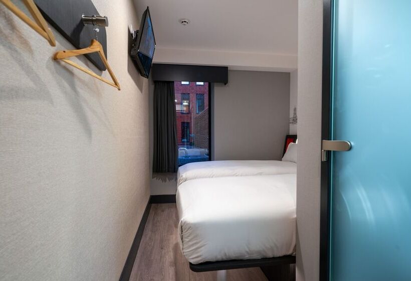 اتاق استاندارد, Easyhotel Dublin