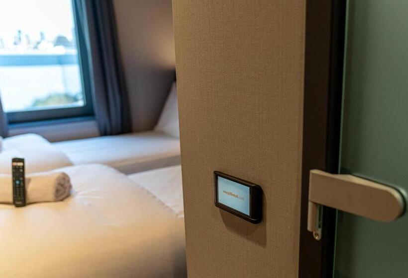 اتاق استاندارد, Easyhotel Dublin