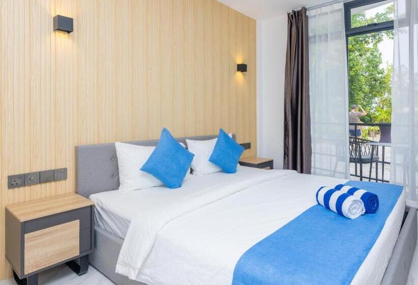 اتاق استاندارد با بالکن و چشم‌انداز دریا, Atoll Residence Dhangethi