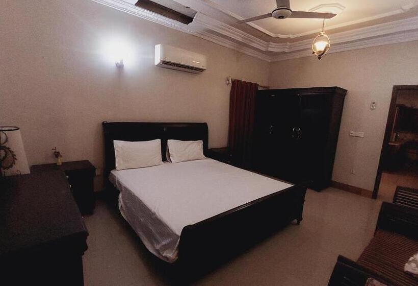 آپارتمان 3 خوابه, Guest House Inn Karachi