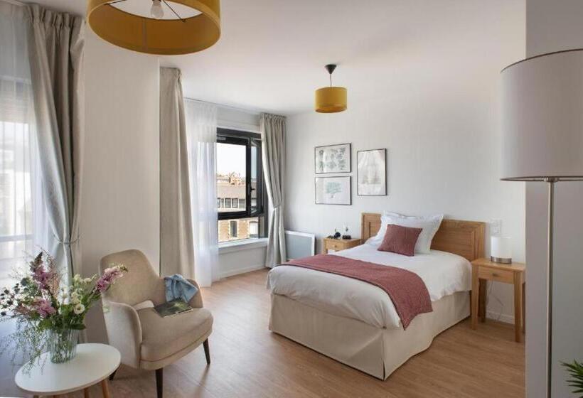 استودیوی استاندارد, Résidence Services Seniors Domitys   La Belle Epoque