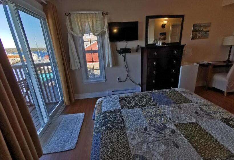 اتاق استاندارد با بالکن و چشم‌انداز دریا, The Inn At Fisherman S Cove