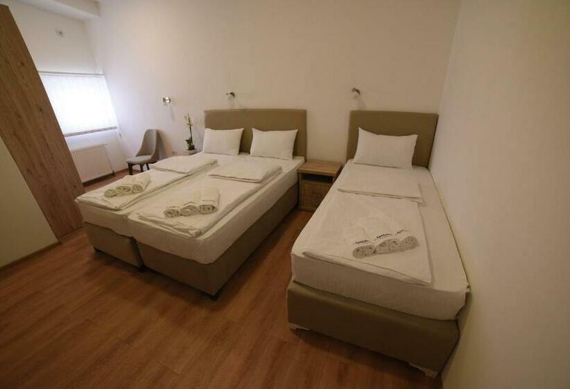 Economy Triple Room, Apostolovic Plus