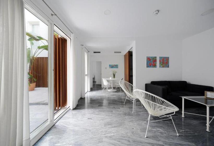 استودیوی لوکس, Numa I Jondo Apartments