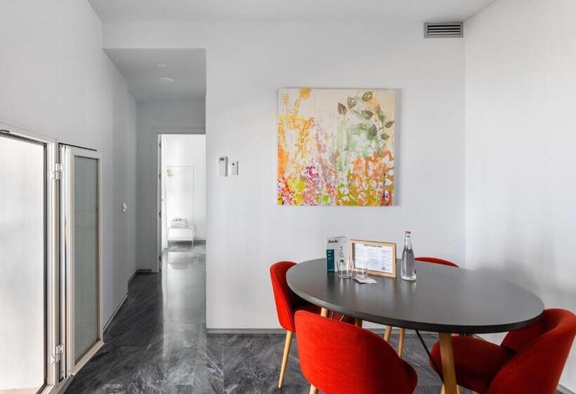 آپارتمان دوبلکس 1 خوابه, Numa I Jondo Apartments