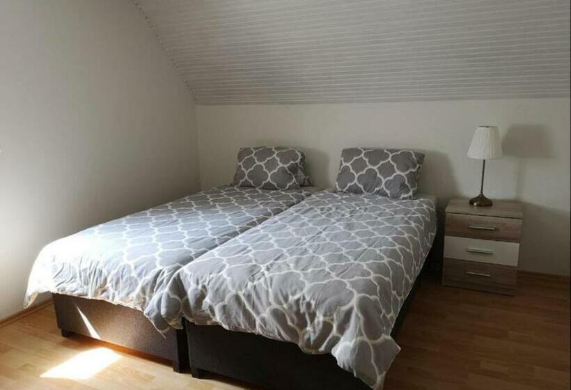 اتاق استاندارد, Quiet Room In Budapest Near Airport With Free Parking