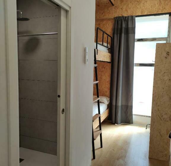 اتاق استاندارد, Welcome Hostel