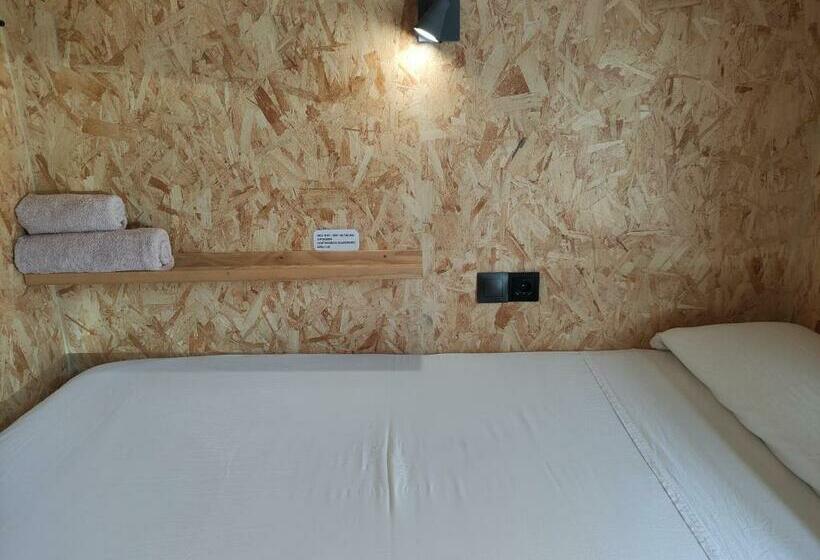 اتاق استاندارد, Welcome Hostel