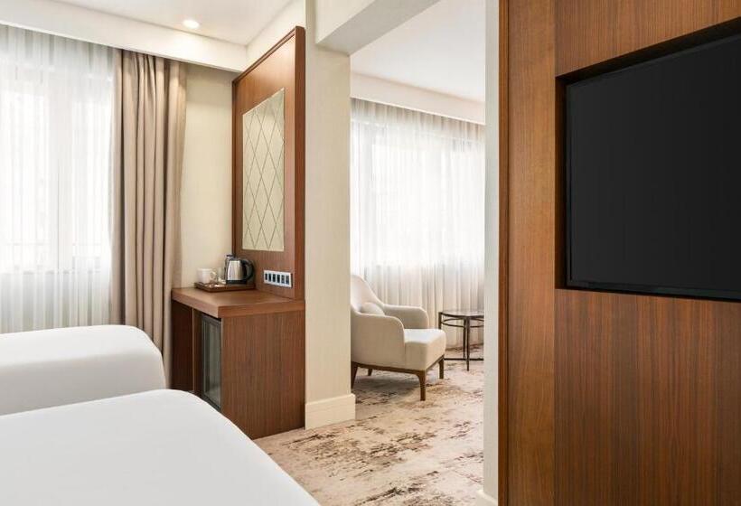 سوییت خانوادگی, Ramada Plaza Sultanahmet
