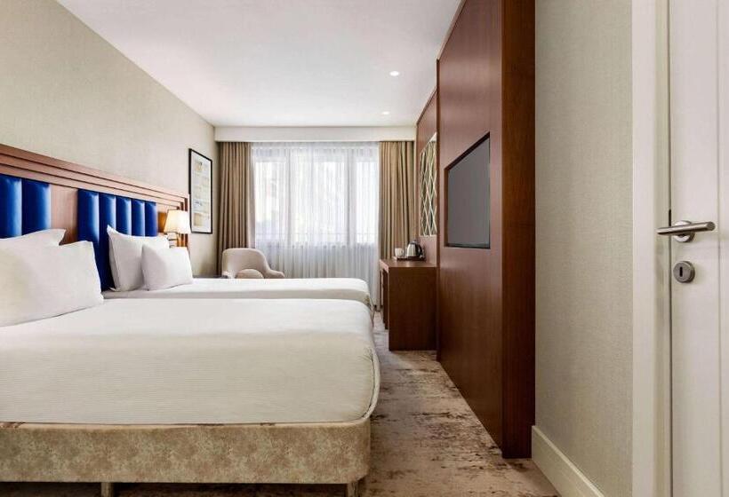 اتاق لوکس با بالکن, Ramada Plaza Sultanahmet