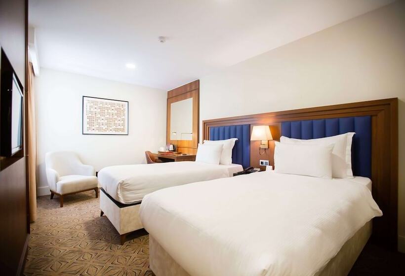 اتاق لوکس با بالکن, Ramada Plaza Sultanahmet