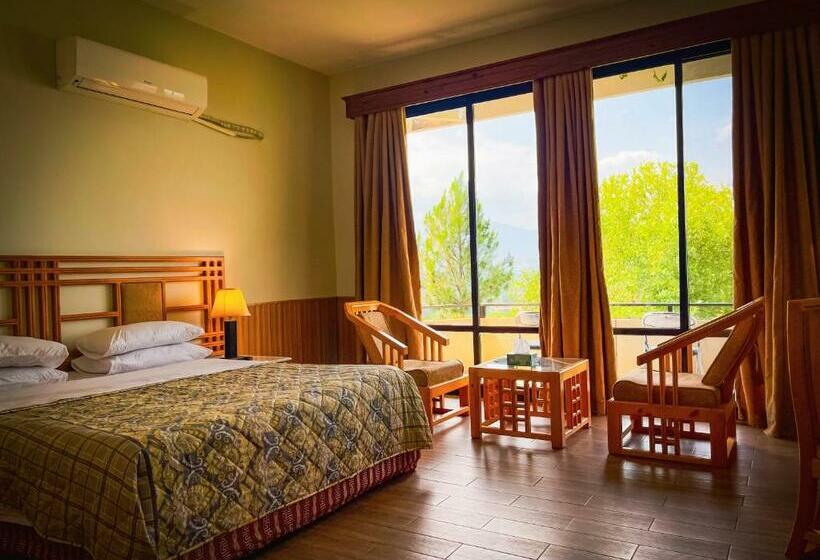 اتاق لوکس یک تخته, Rock City Resort