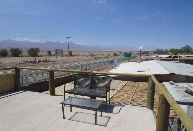 اتاق استاندارد سه نفره, Hostal Alabalti