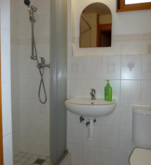 اتاق خانوادگی, Pod Sněžníkem