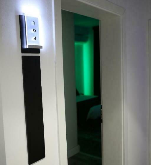 اتاق استاندارد, Dark Boutique