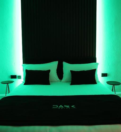 اتاق استاندارد, Dark Boutique