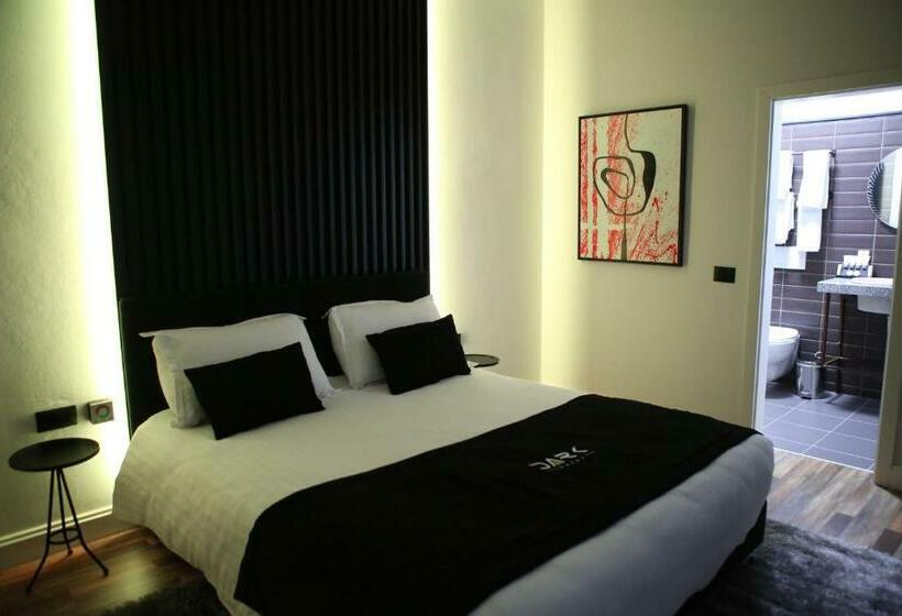 اتاق استاندارد, Dark Boutique