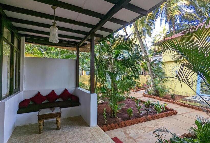 خانه 1 خوابه, De Soul Sante Morjim Goa