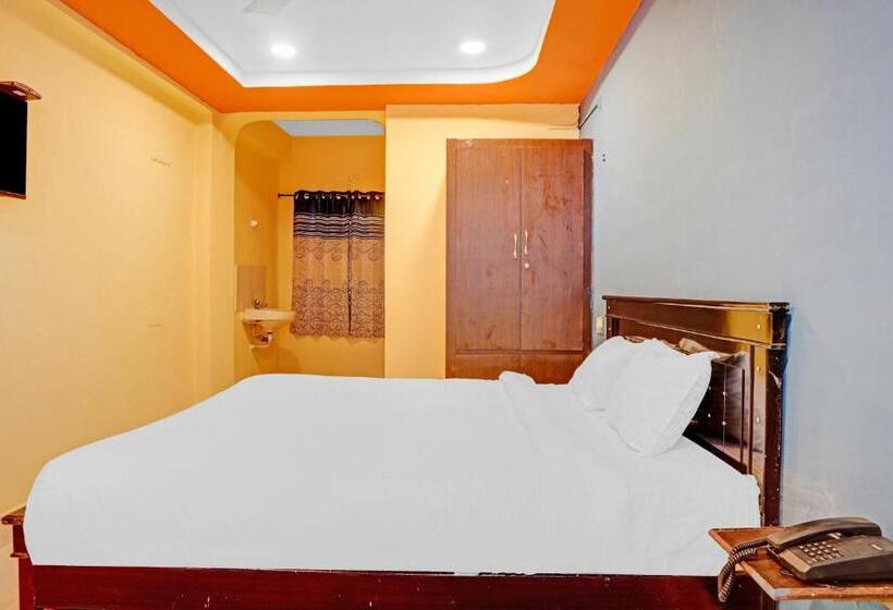 اتاق لوکس سه تخته, Flagship Veda Residency
