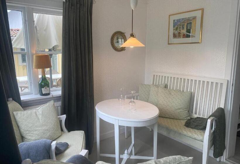 Suite with Terrace, Två Små Svin Bnb