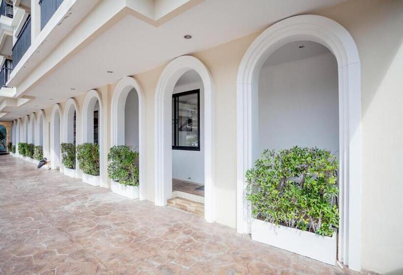 1 Bedroom Apartment Lake View, The Lago Naiharn By Sala Estate