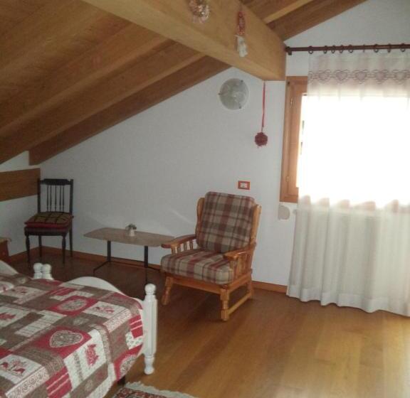 اتاق لوکس با بالکن, B&b Dolomiti