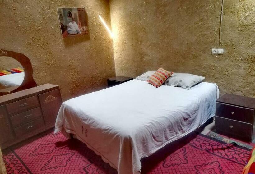 اتاق استاندارد, Oasis Travel