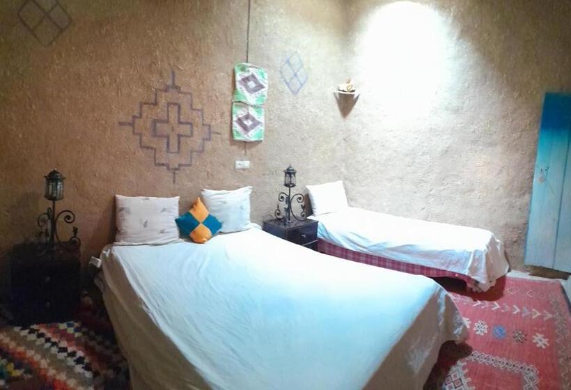 اتاق استاندارد, Oasis Travel