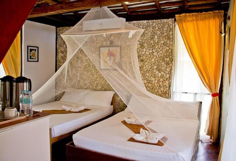 سوییت خانوادگی, Caluwayan Palm Island Resort & Restaurant