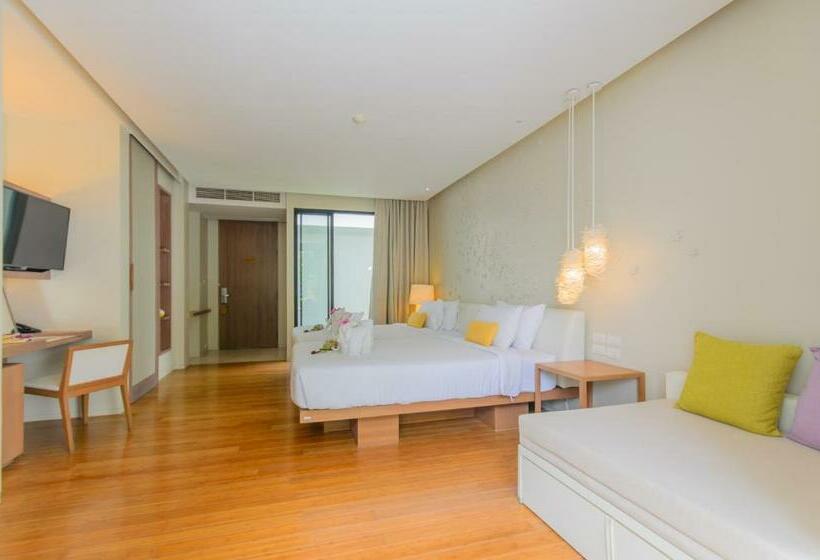 اتاق لوکس, Siamdasada Khaoyai