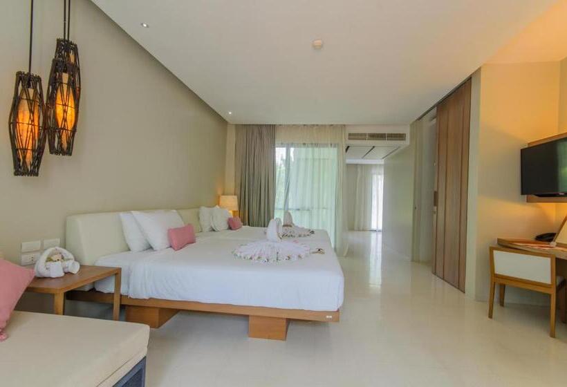 سوییت جونیور, Siamdasada Khaoyai
