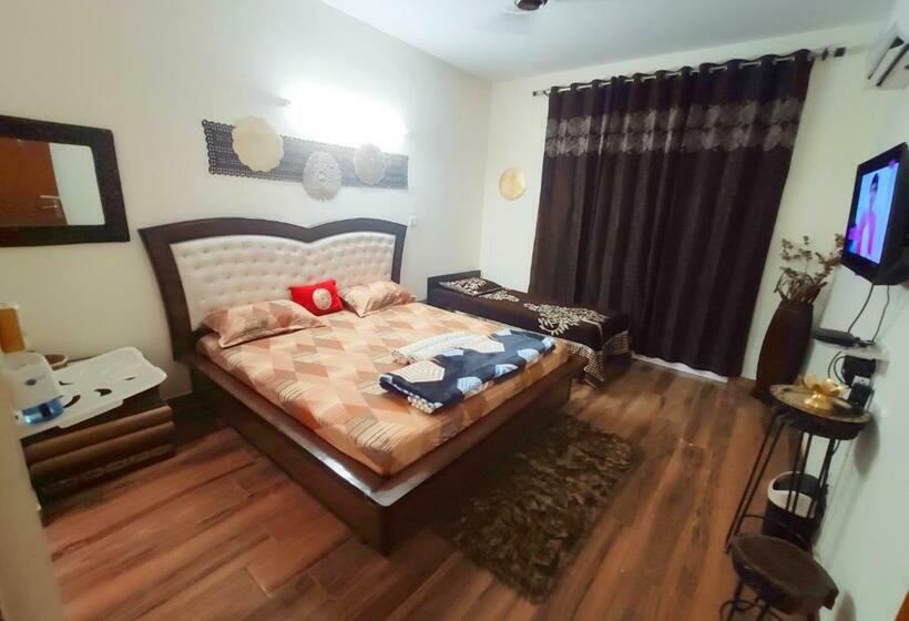 شقة غرفة واحدة, Exclusive Floor On Manali Expressway For Family