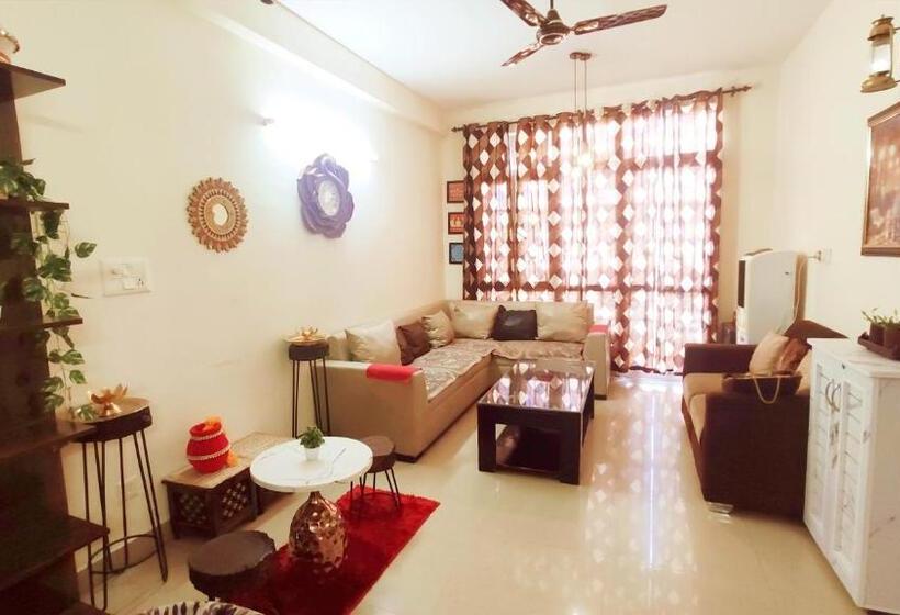 شقة غرفة واحدة, Exclusive Floor On Manali Expressway For Family