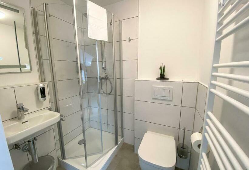اتاق استاندارد با بالکن, Boardinghouse Breitscheid