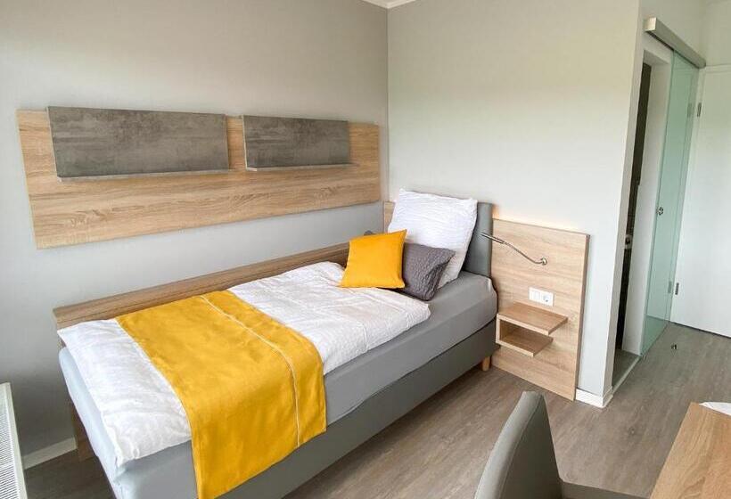اتاق استاندارد یک نفره, Boardinghouse Breitscheid