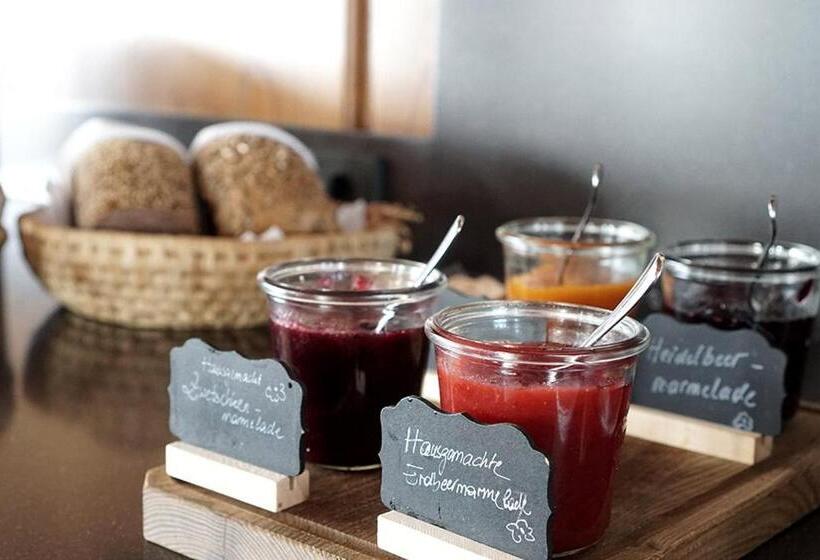 اتاق سوپریور, Mahorko Wein Wellness Wasserbüffel