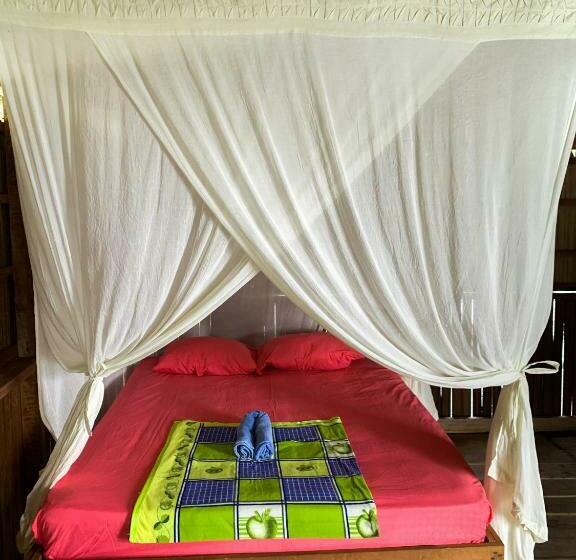 اتاق لوکس, Gibran Guest House