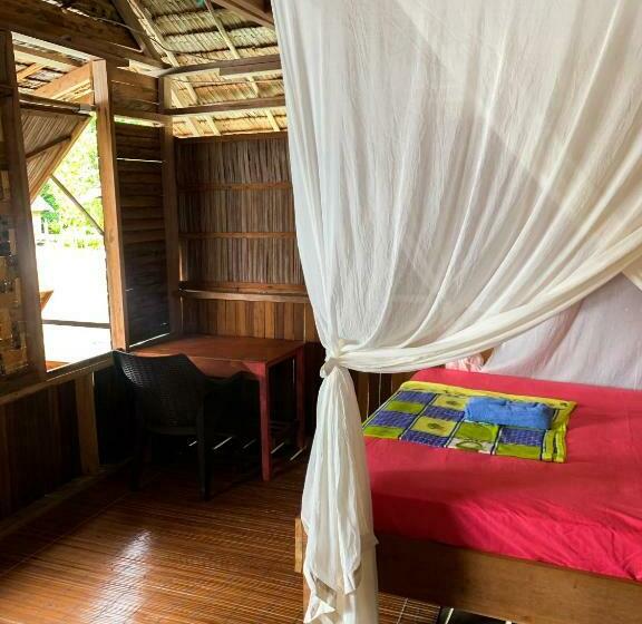 اتاق لوکس, Gibran Guest House